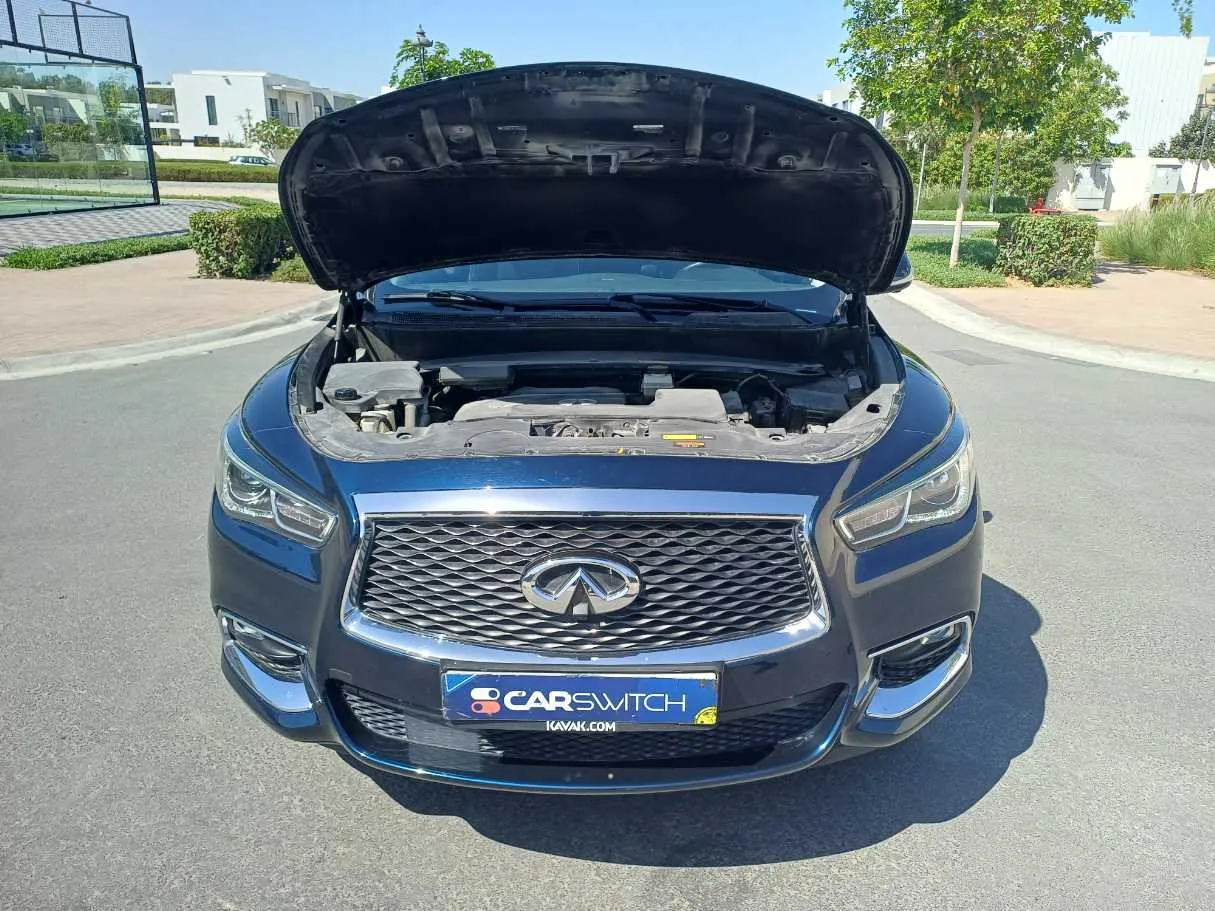 Car image 26