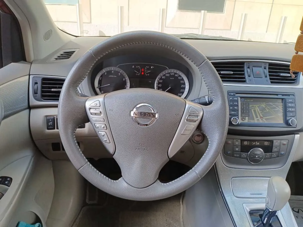 Car image 17