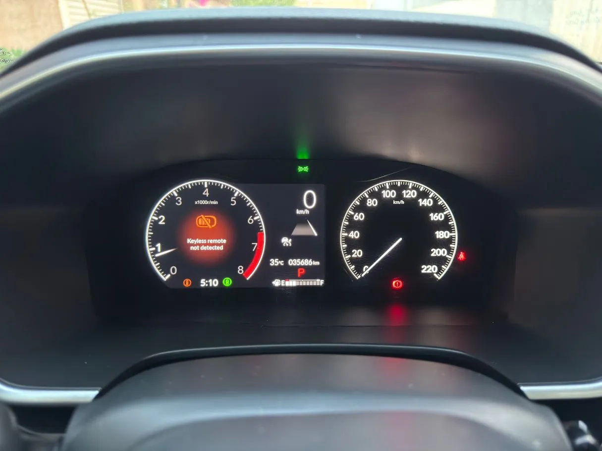 Car image 19