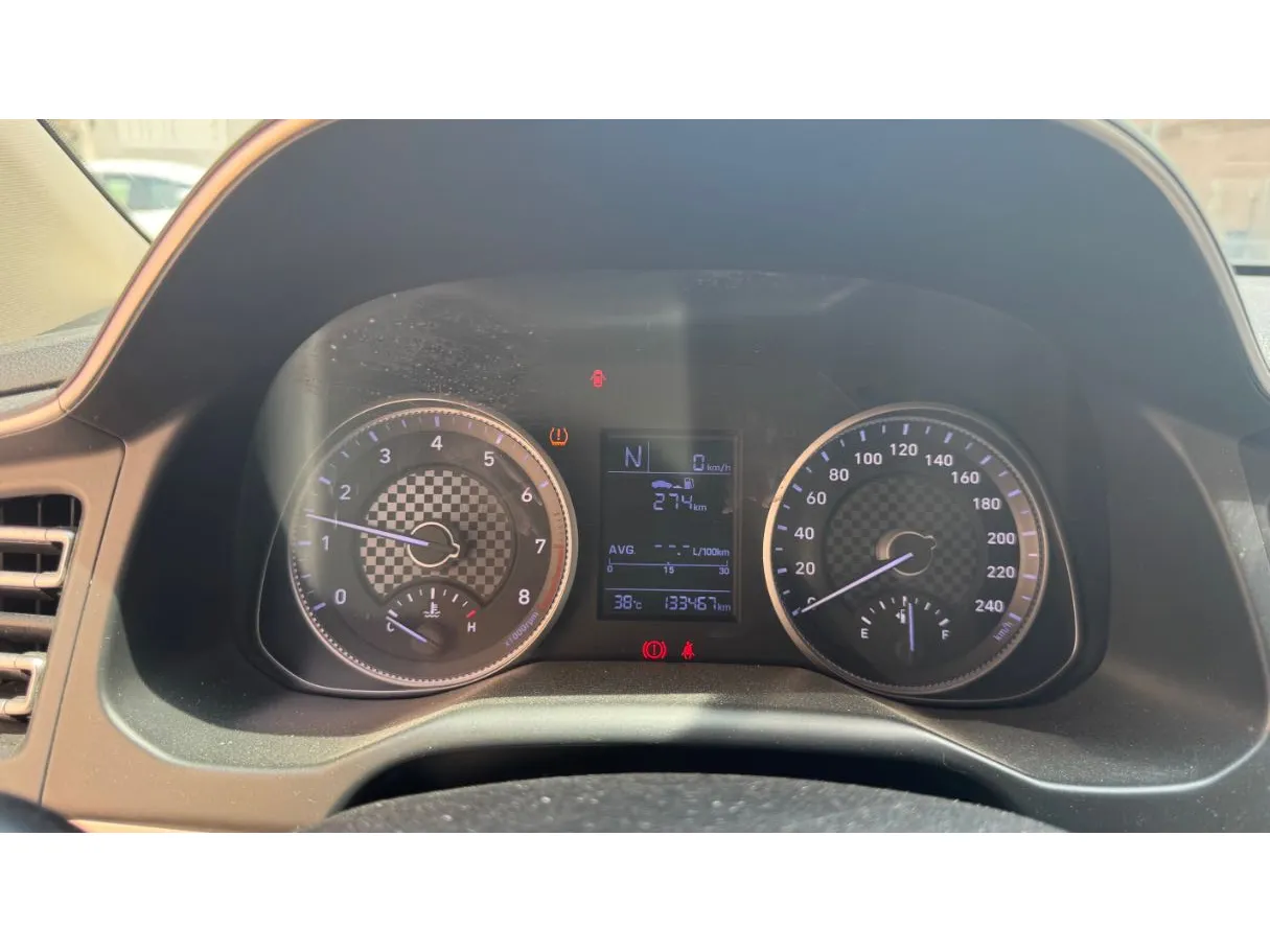 Car image 20