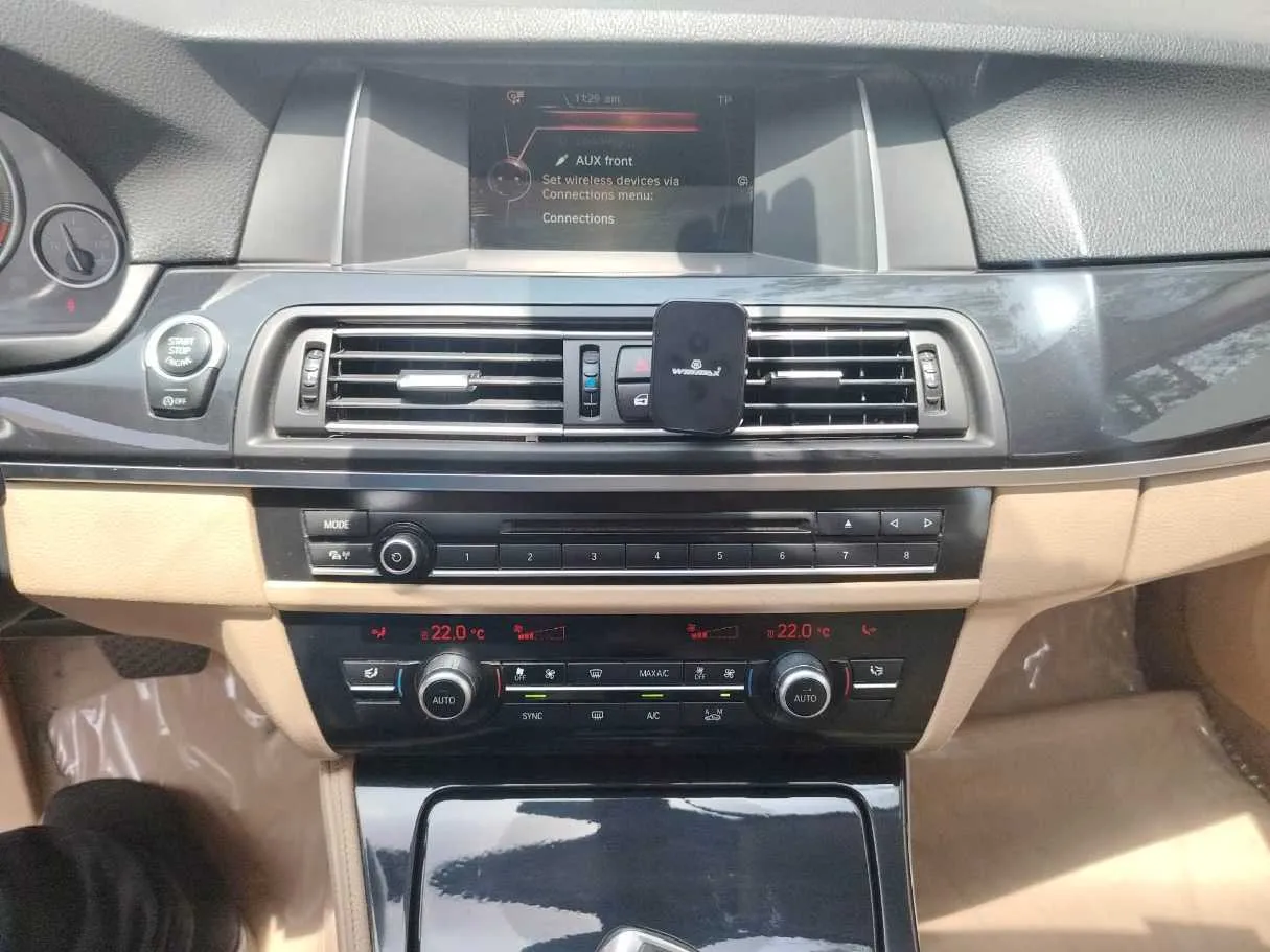 Car image 21