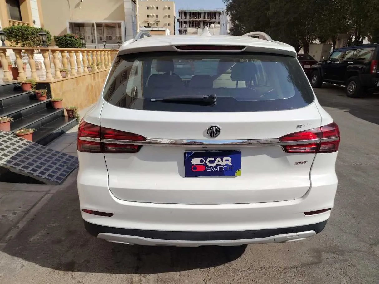 Car image 6