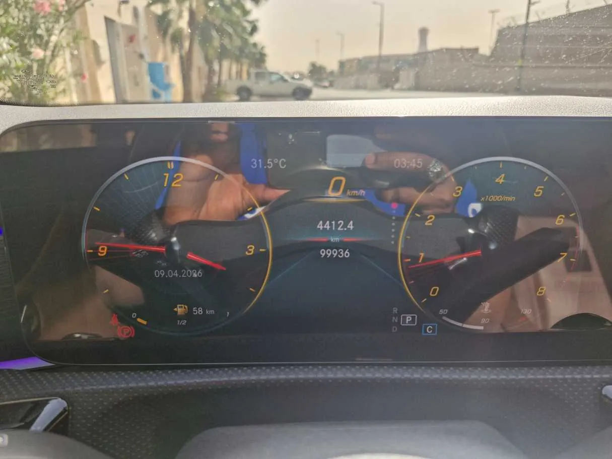 Car image 20
