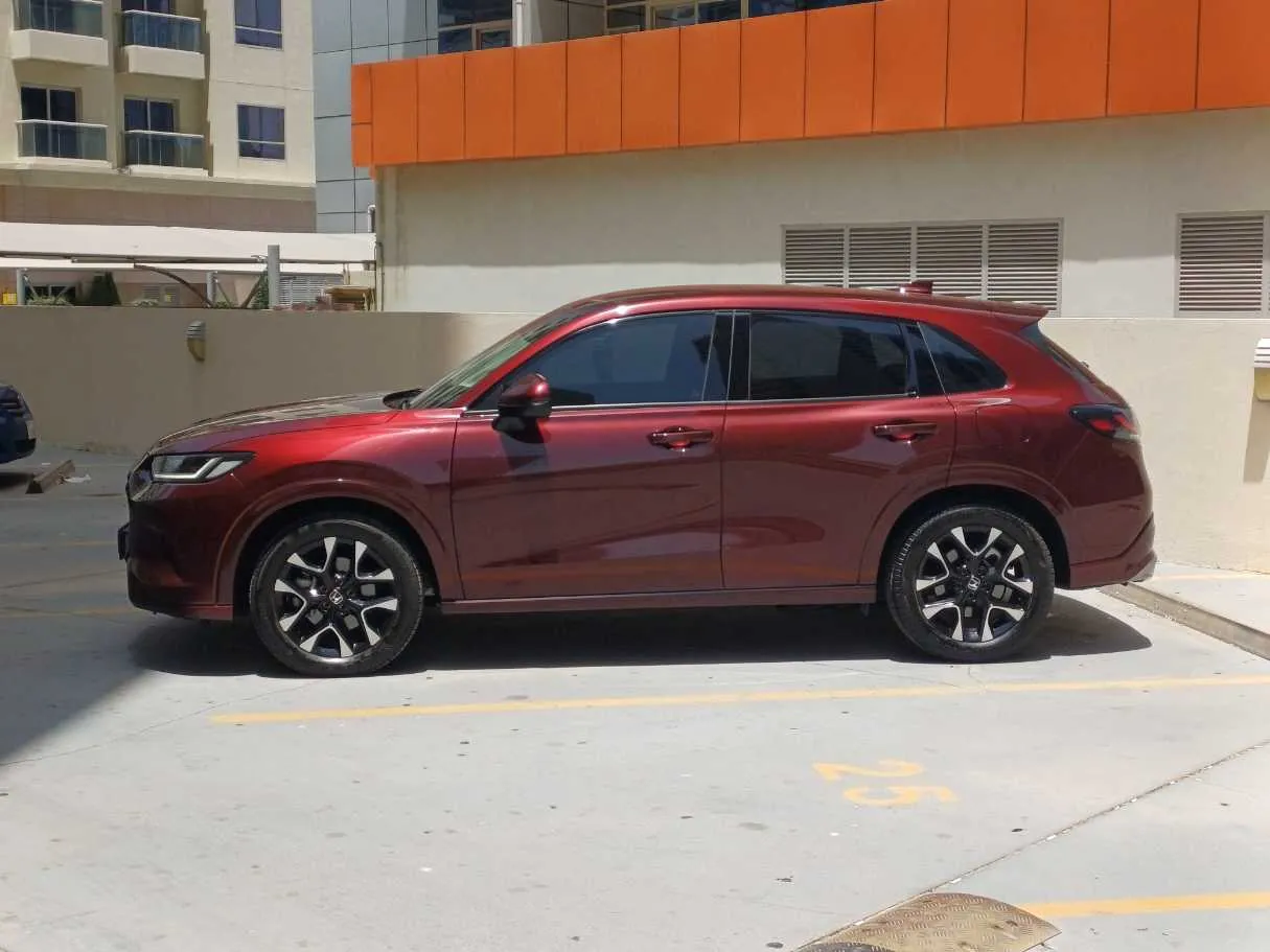 Car image 8