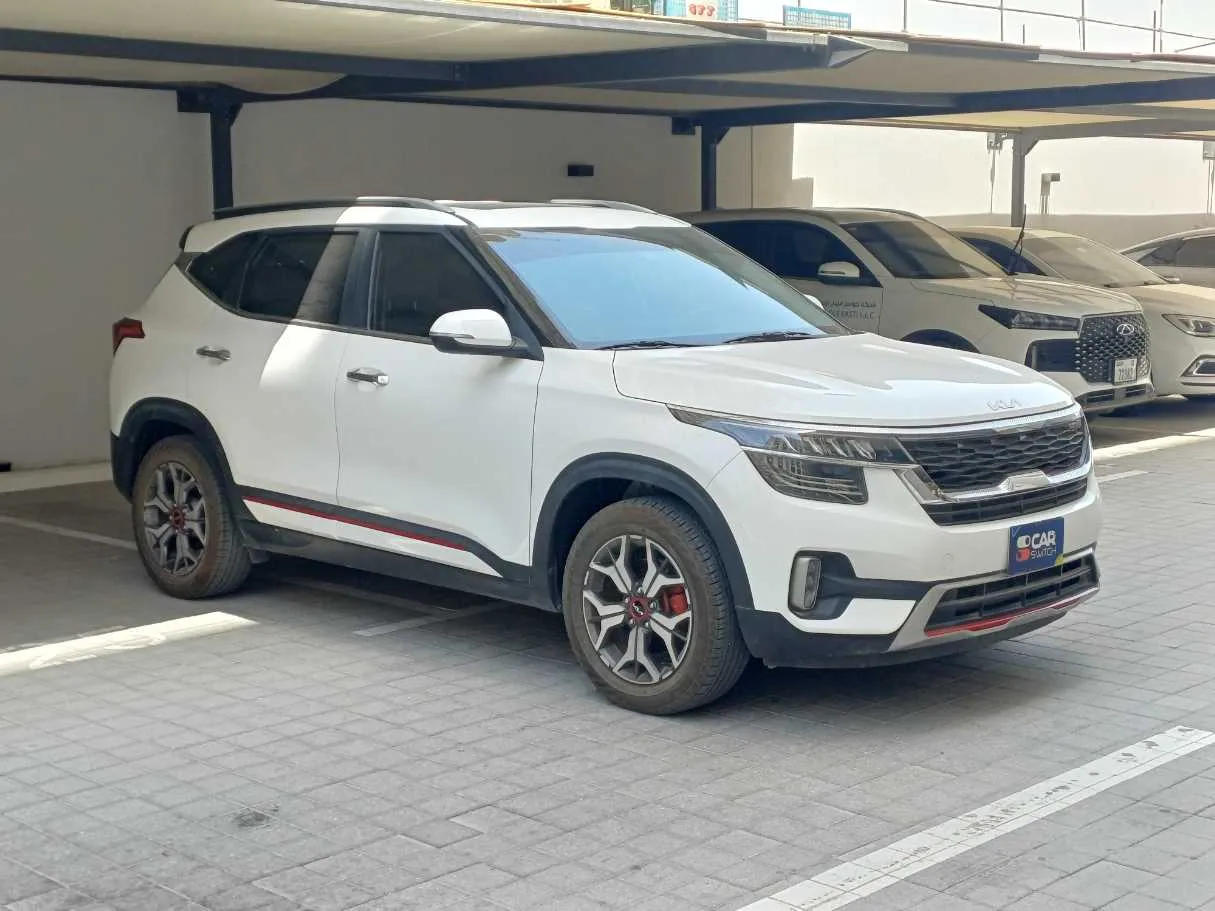 Car image 3