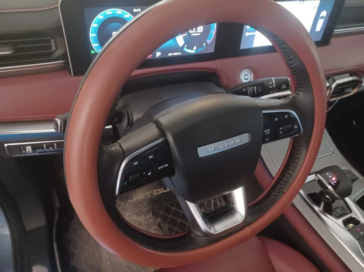 Car image 19