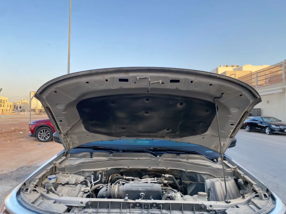 Car image 27