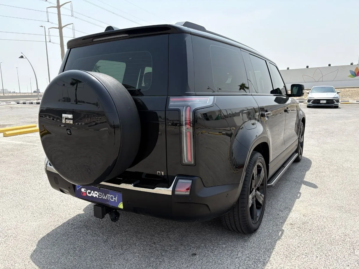 Car image 5