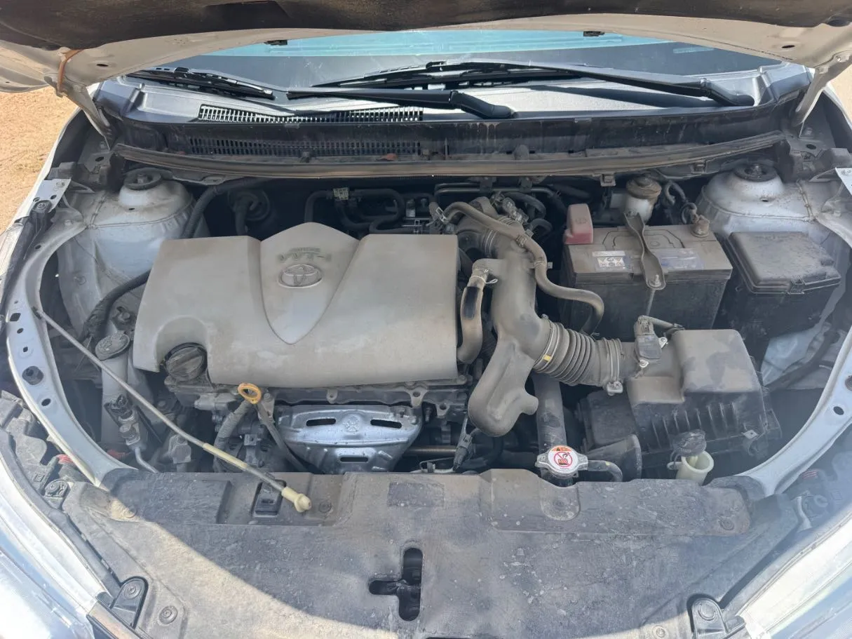 Car image 20