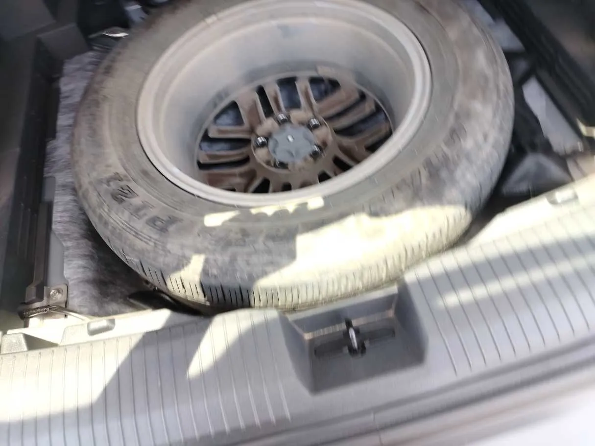Car image 42