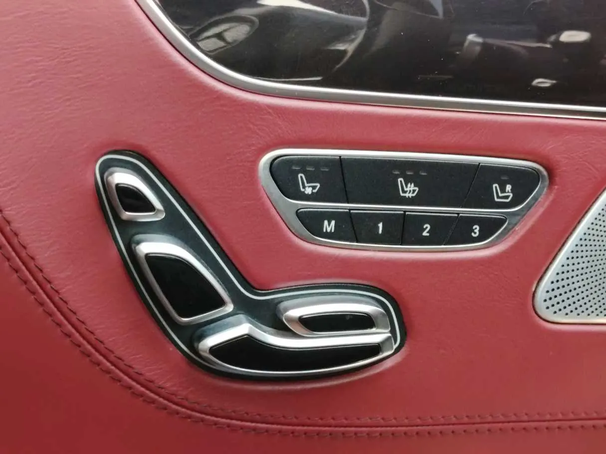 Car image 29