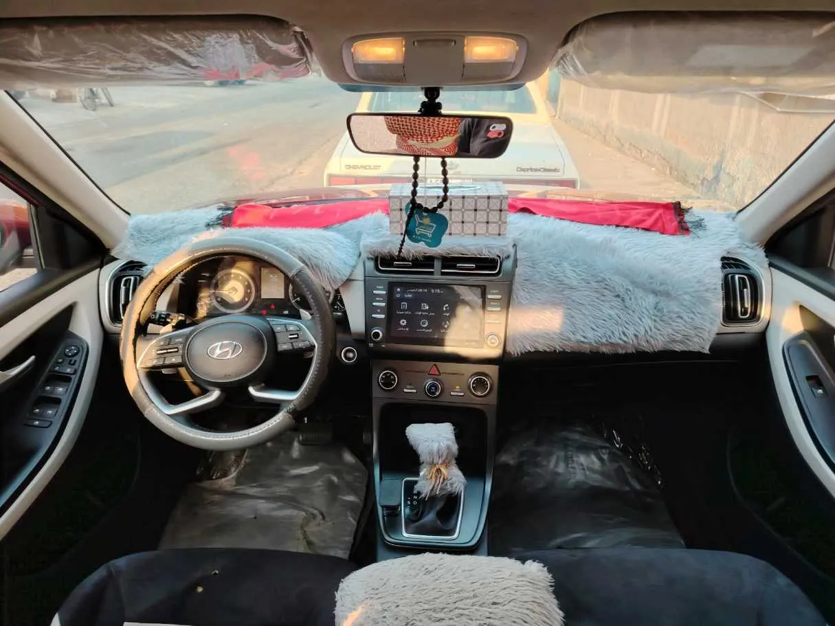 Car image 21