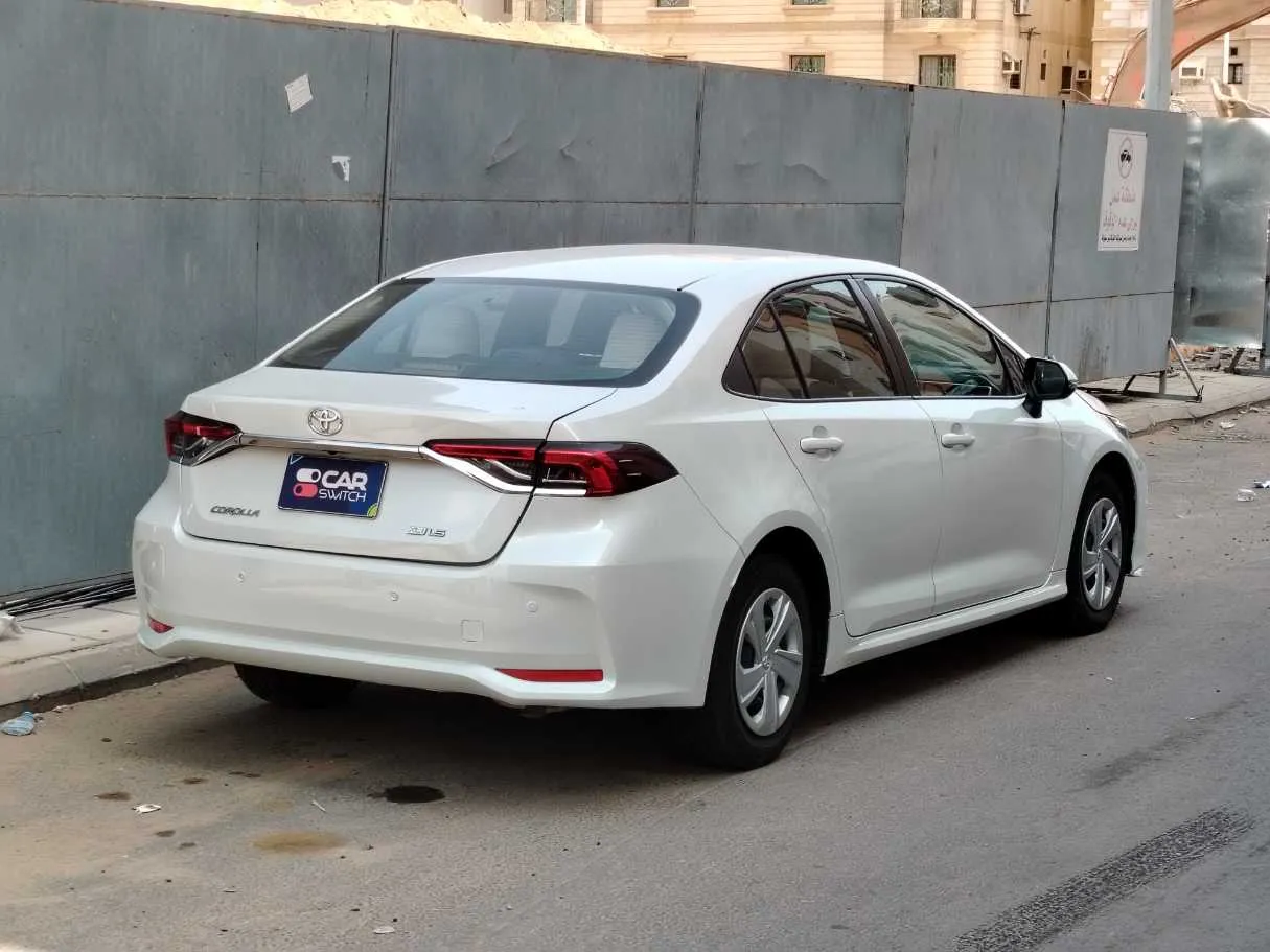 Car image 5