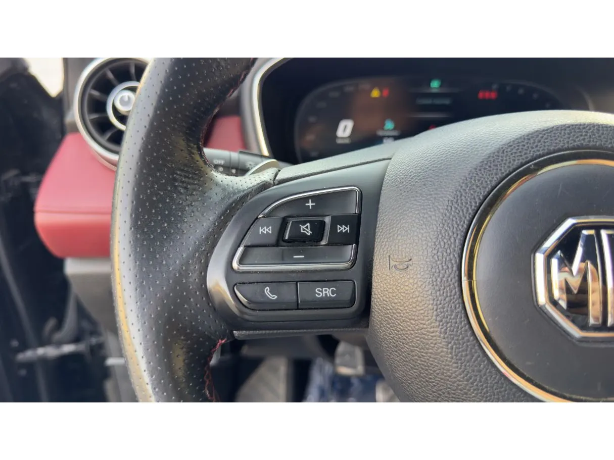 Car image 23