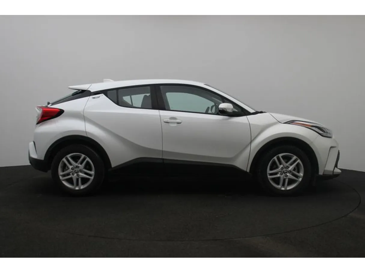 Car image 13