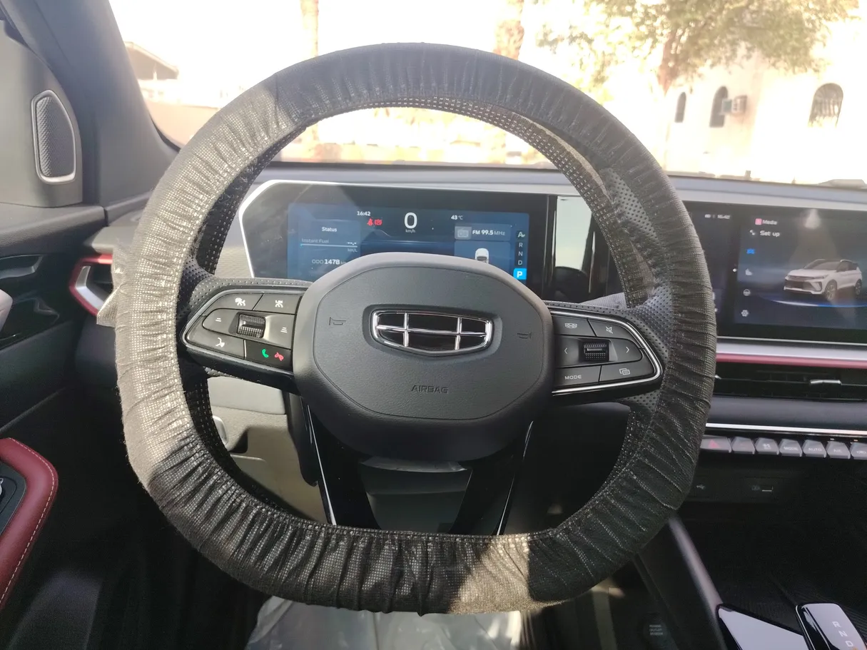 Car image 22