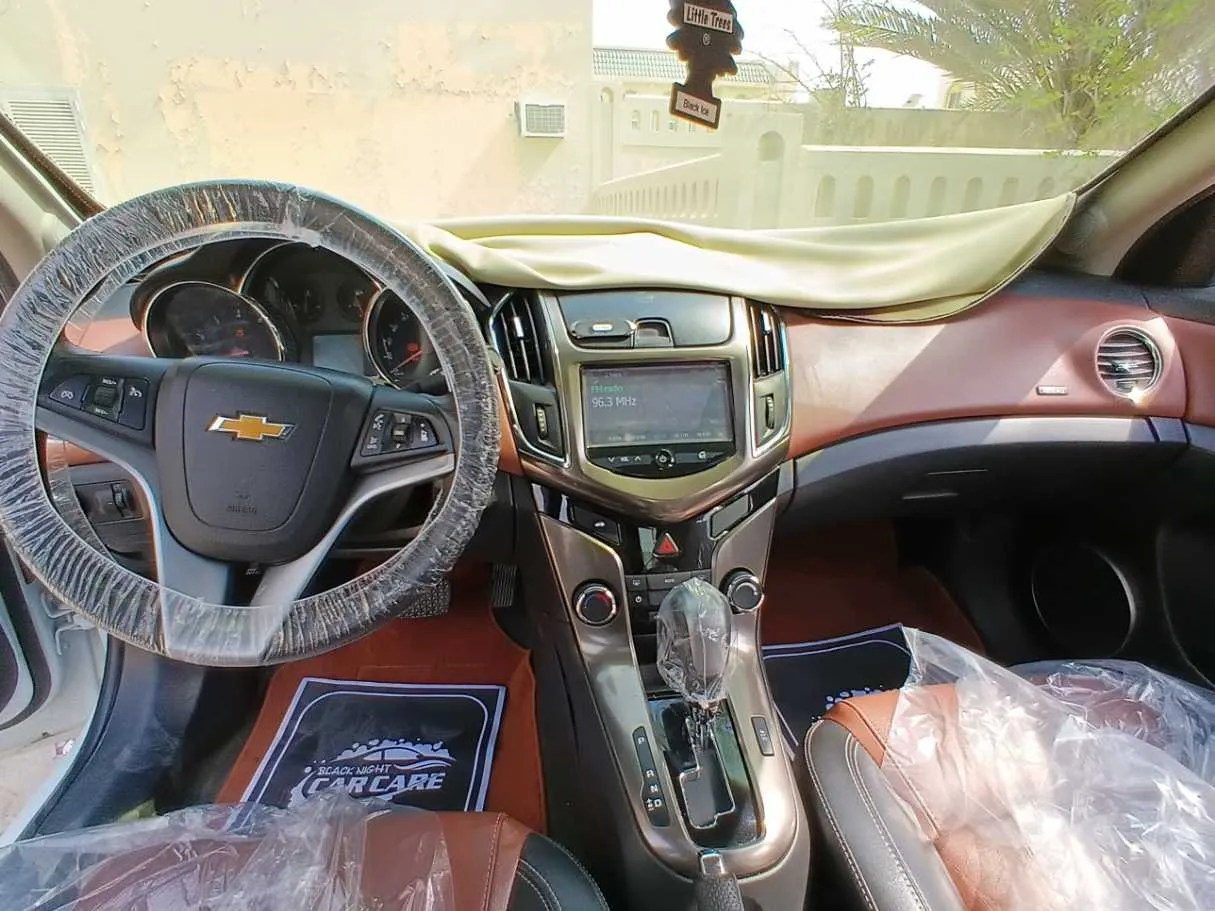 Car image 15