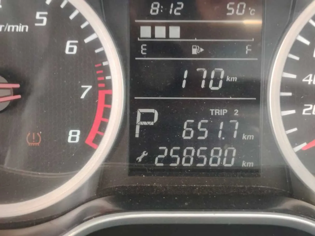 Car image 23