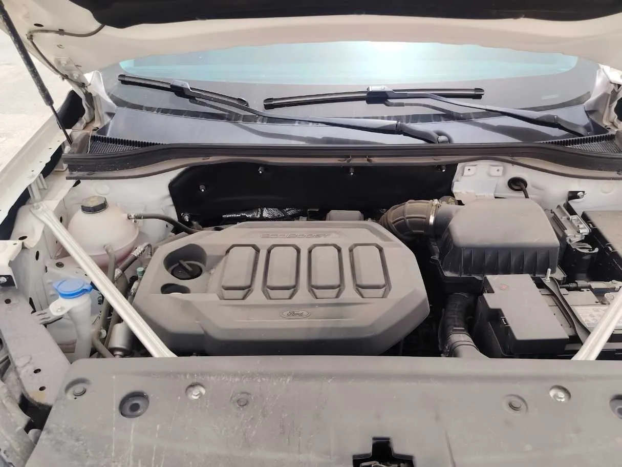 Car image 38