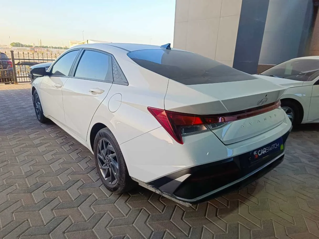 Car image 7
