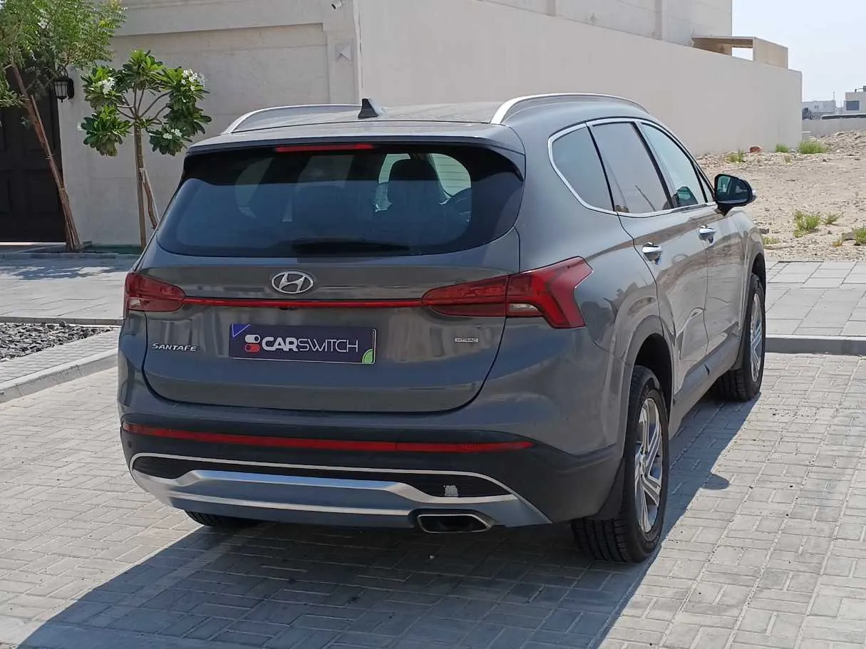 Car image 5