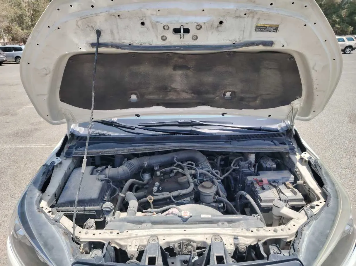 Car image 27