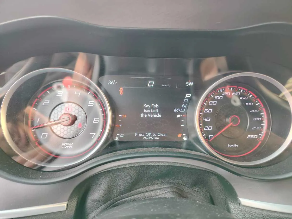 Car image 27