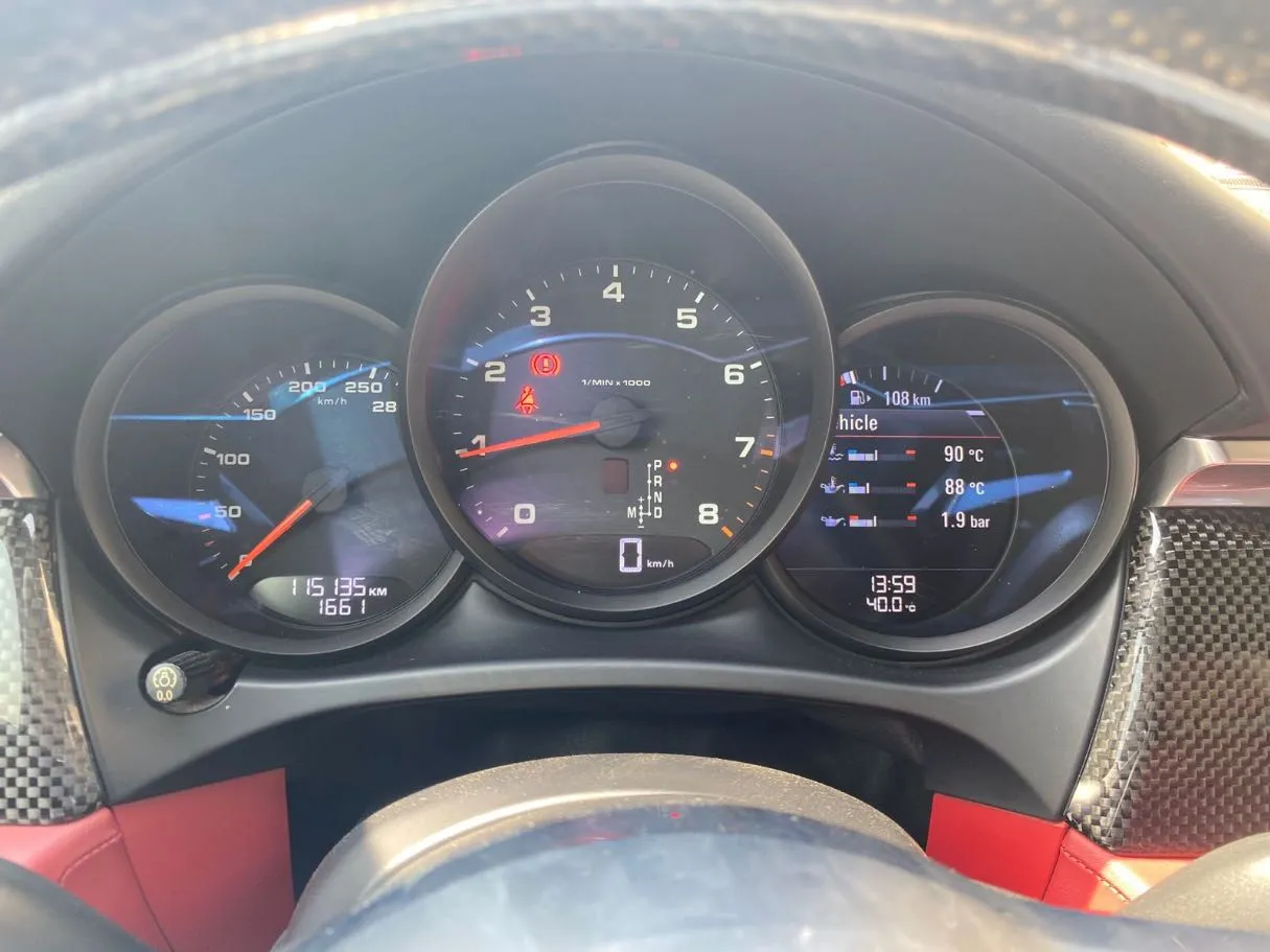 Car image 28