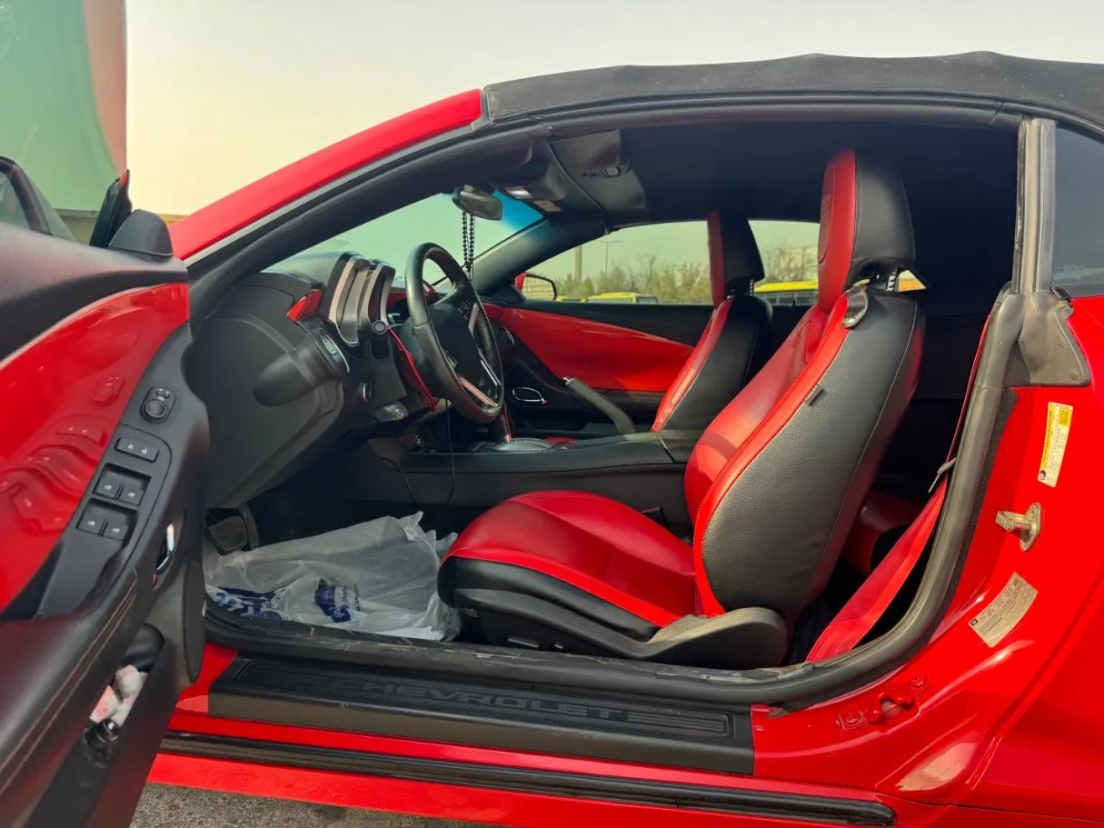 Car image 11