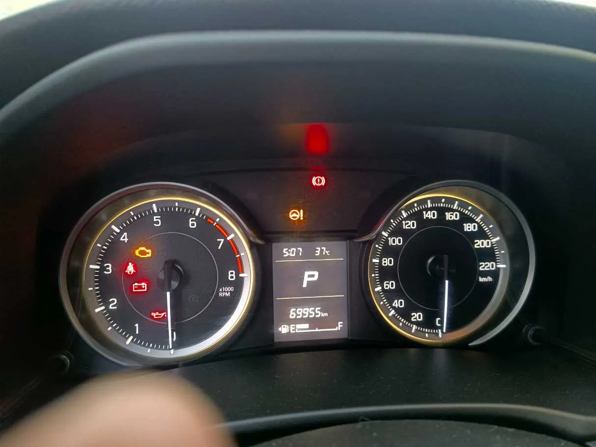 Car image 23