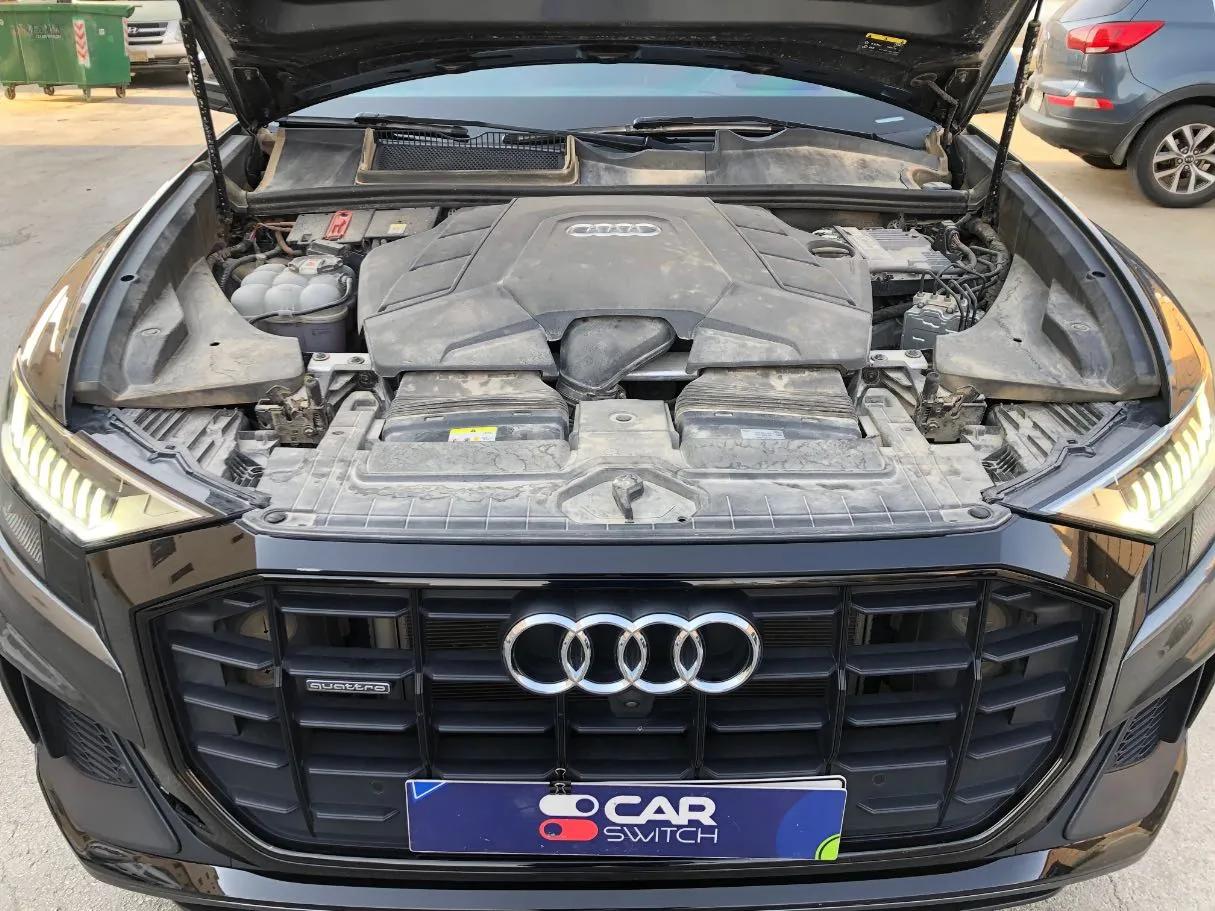 Car image 26