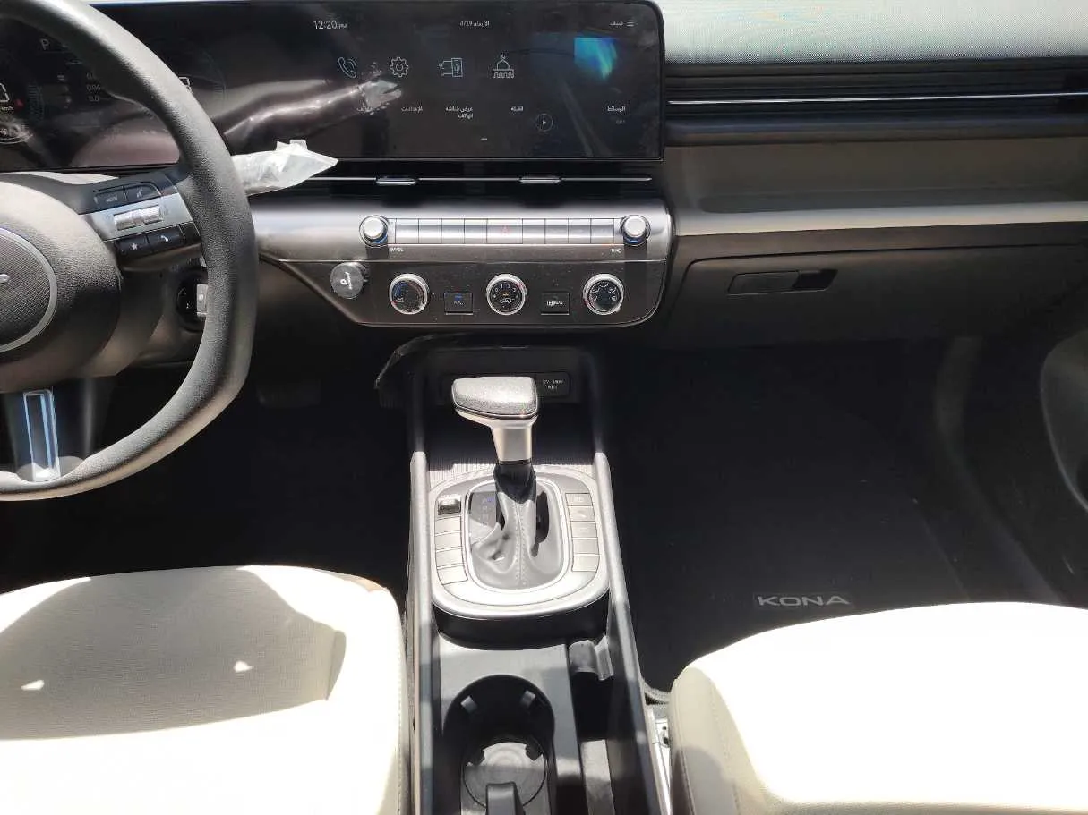 Car image 21