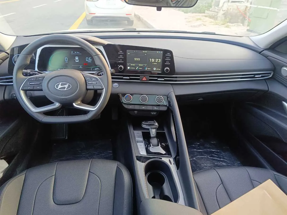Car image 22