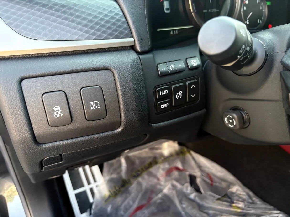 Car image 29