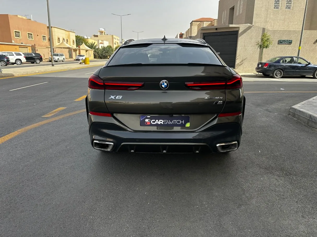 Car image 6
