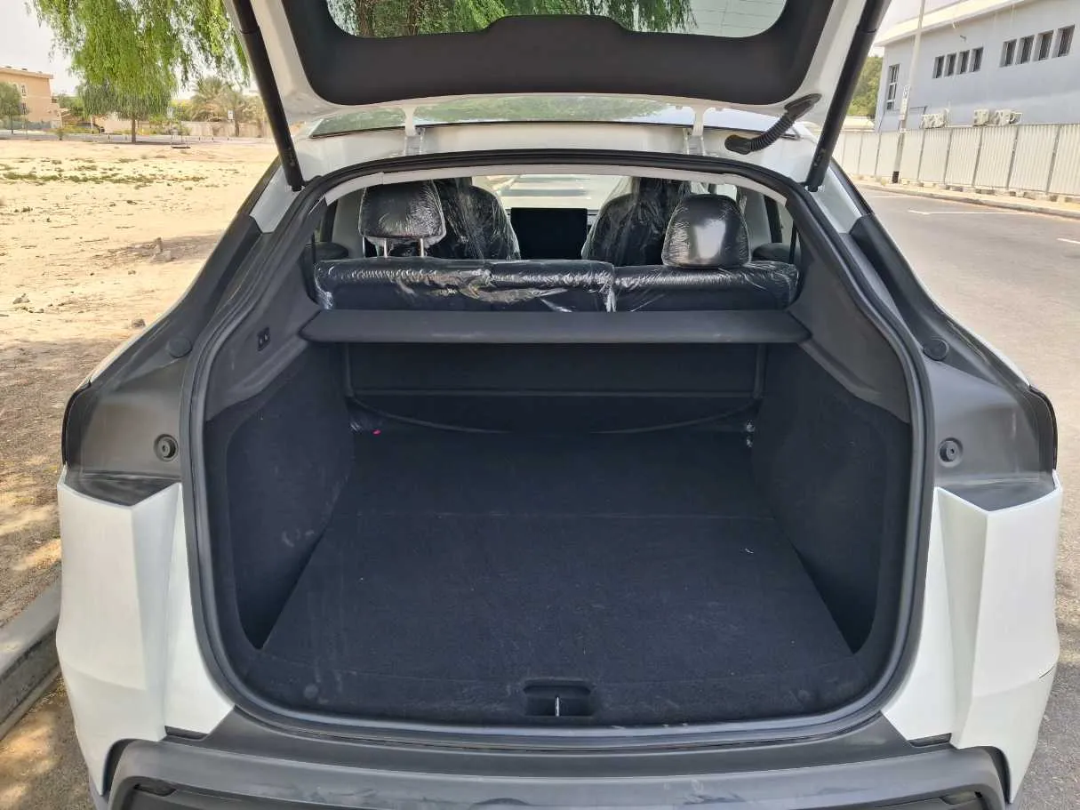 Car image 21