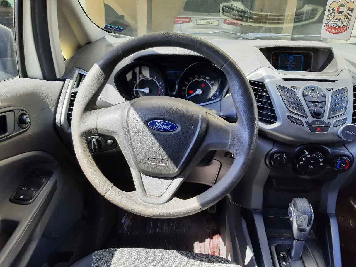 Car image 13