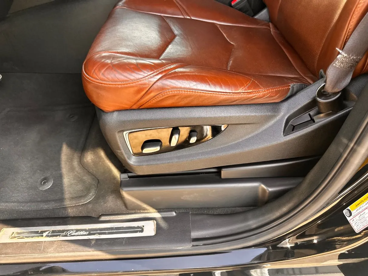 Car image 29