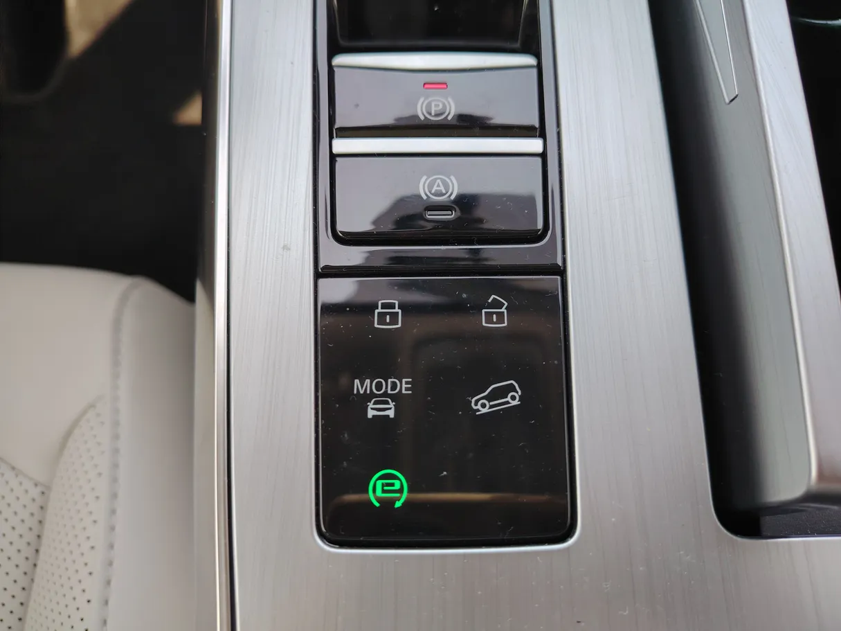 Car image 31