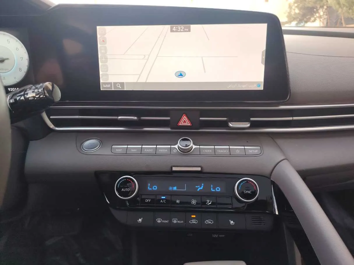 Car image 22