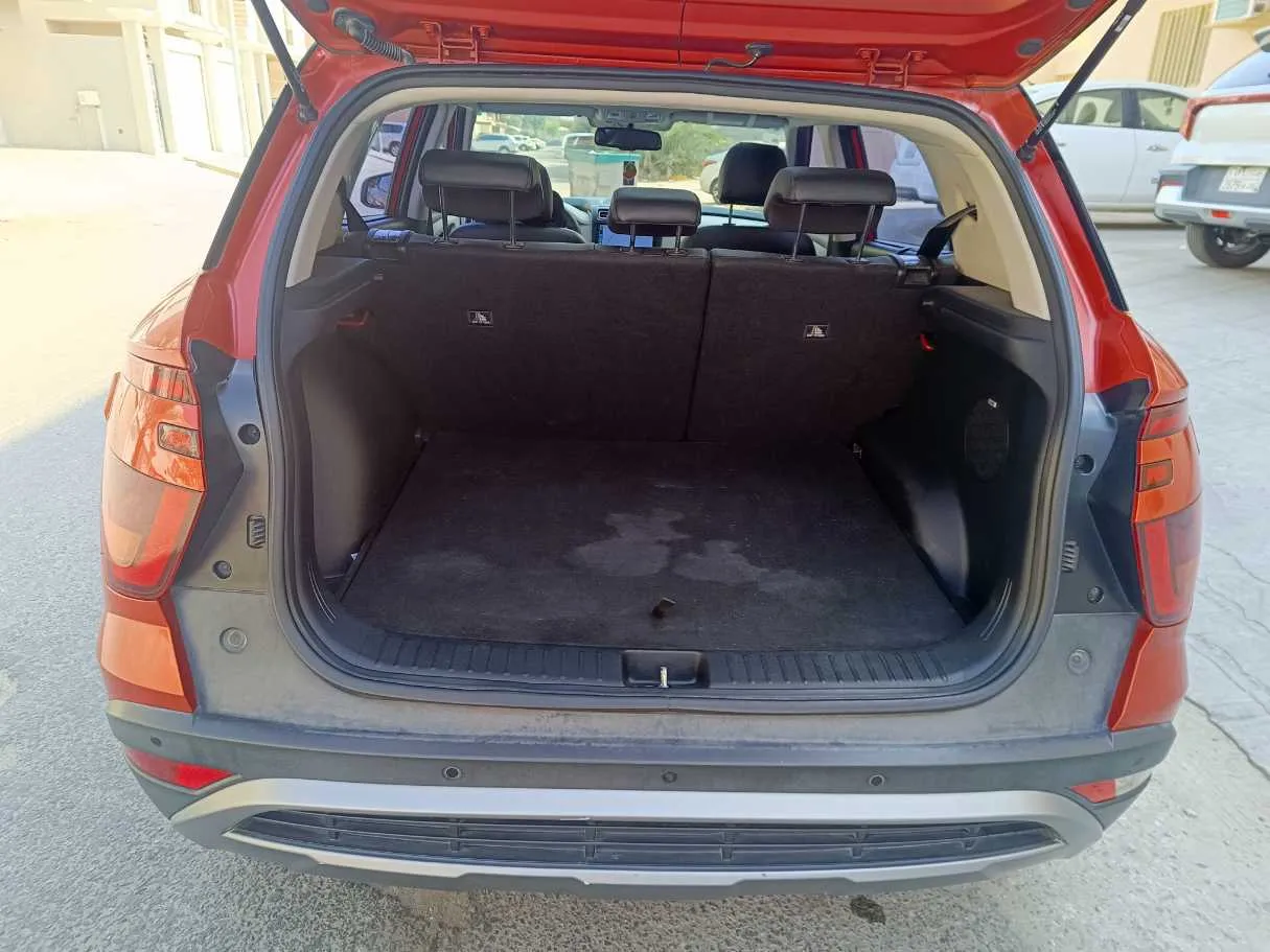 Car image 29