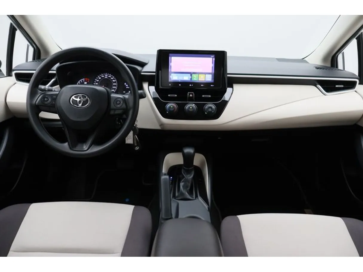 Car image 14