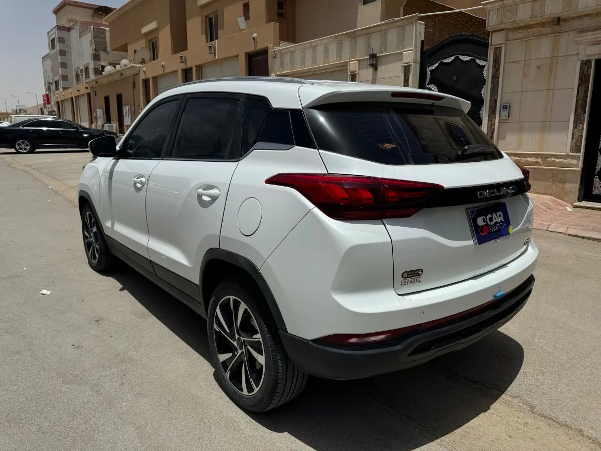 Car image 7