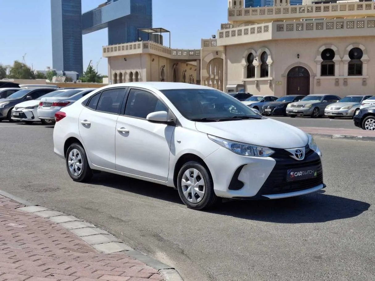 Car image 3