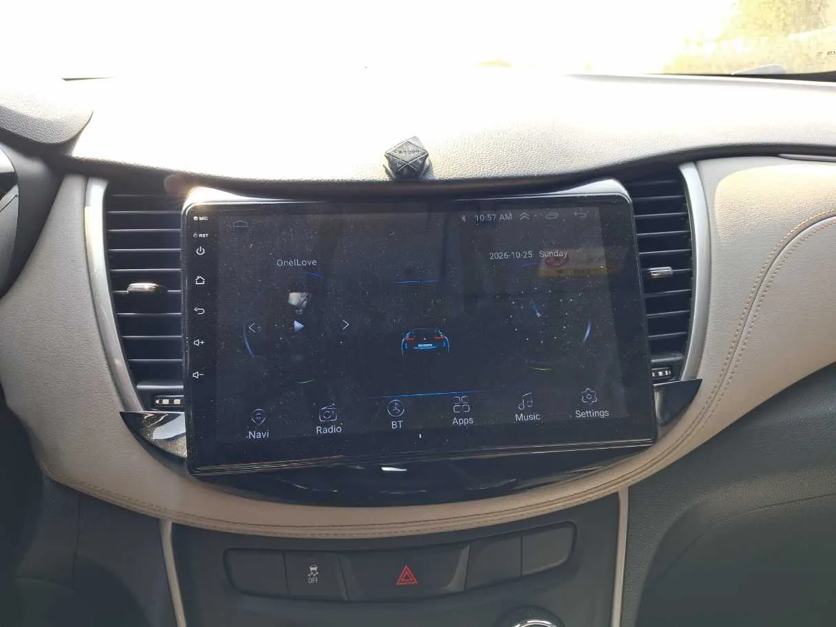 Car image 16