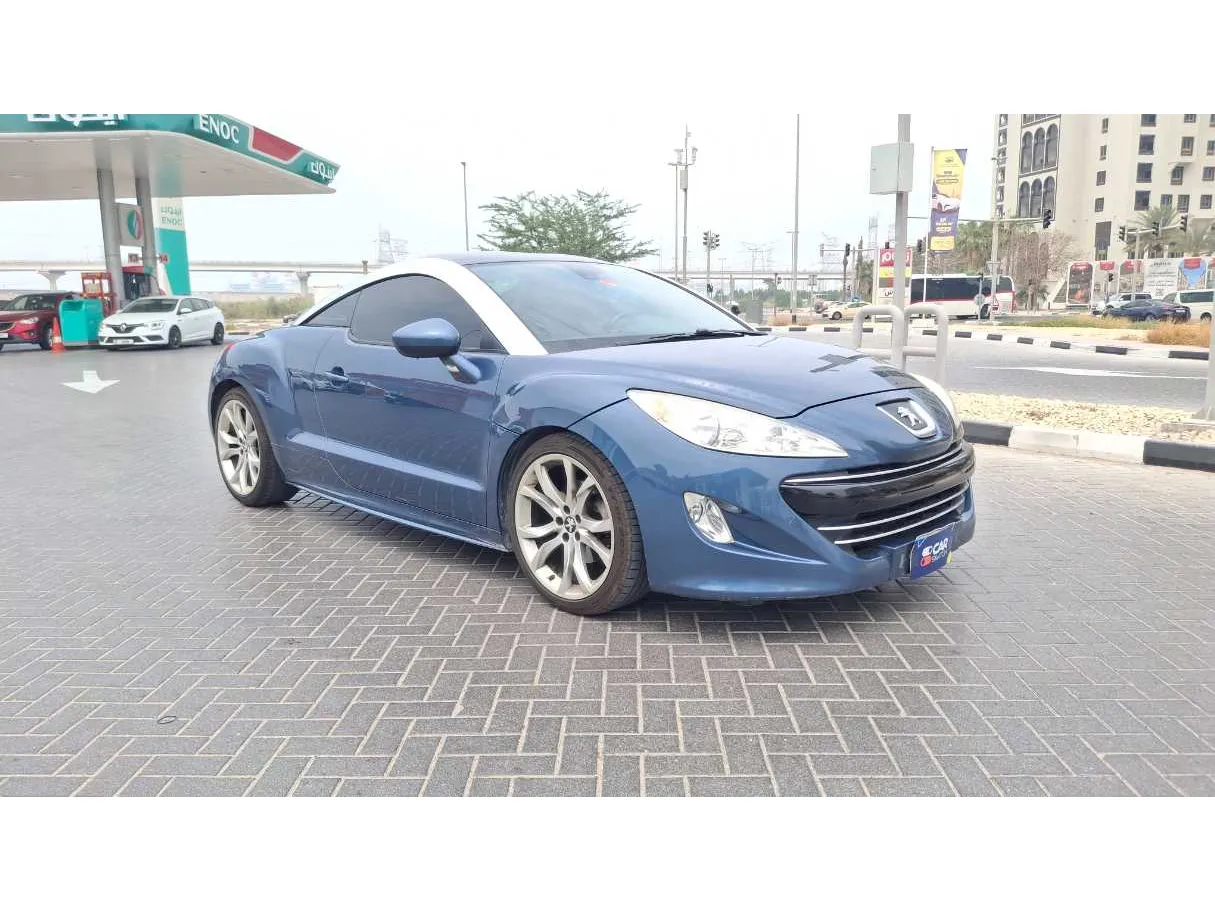 Car image 3