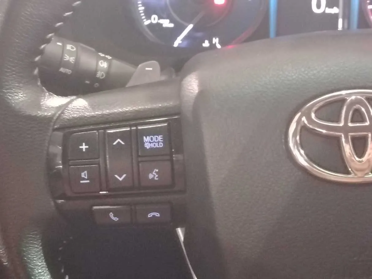 Car image 28