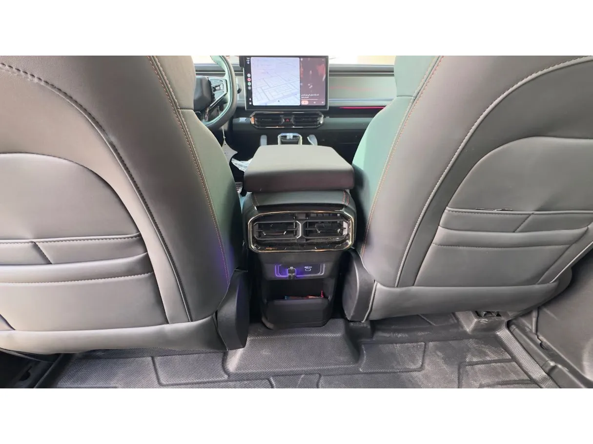 Car image 22