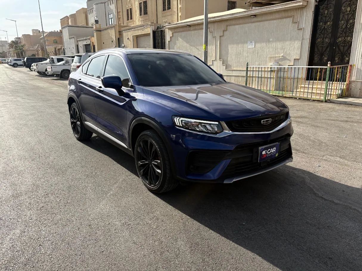 Car image 3