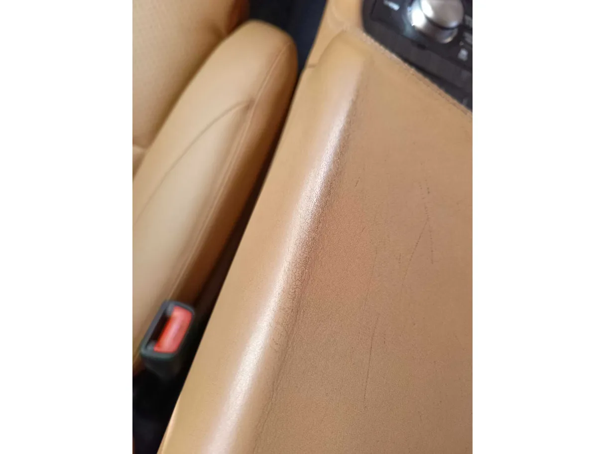 Car image 39